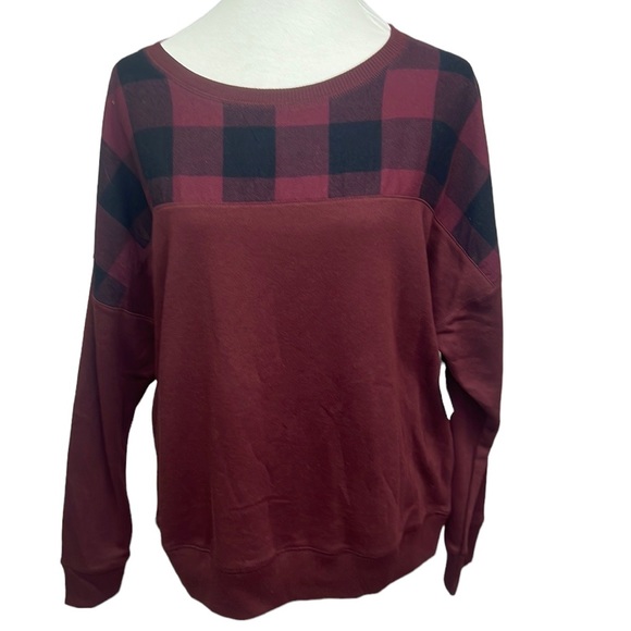 Old Navy Tops - Old Navy Buffalo Check Design Sweatshirt